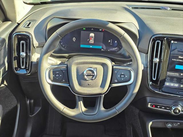 2026 Volvo XC40 B5 Plus