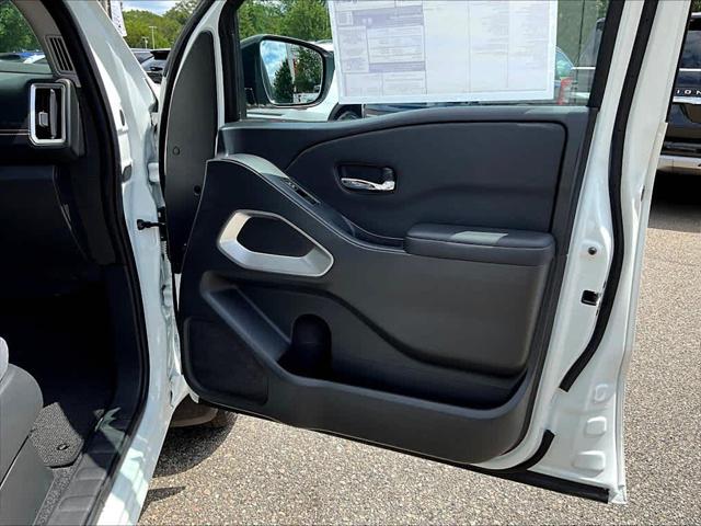 2025 Nissan Frontier King Cab SV 4x4