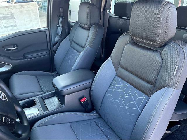 2025 Nissan Frontier King Cab SV 4x4