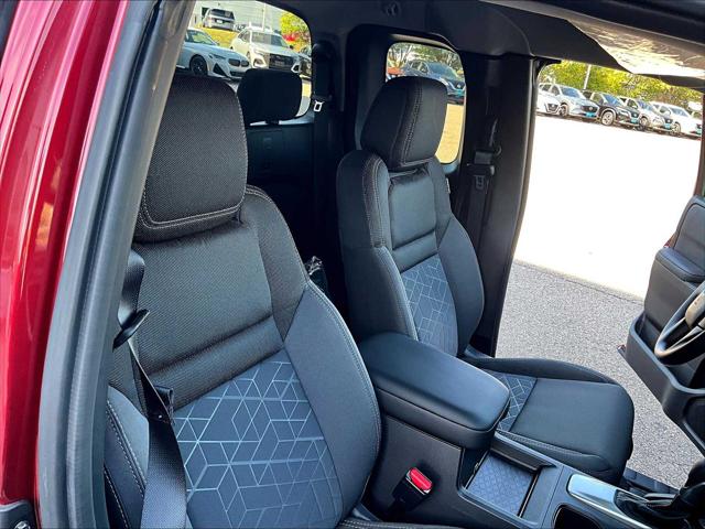2025 Nissan Frontier King Cab SV 4x4