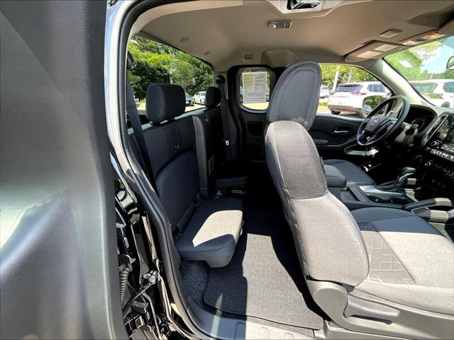 2025 Nissan Frontier King Cab SV 4x4