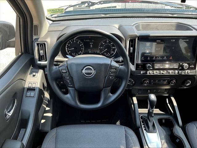 2025 Nissan Frontier King Cab SV 4x4