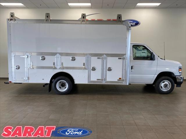 2026 Ford E-450 Cutaway E-450 DRW 158 WB for sale in Agawam, MA