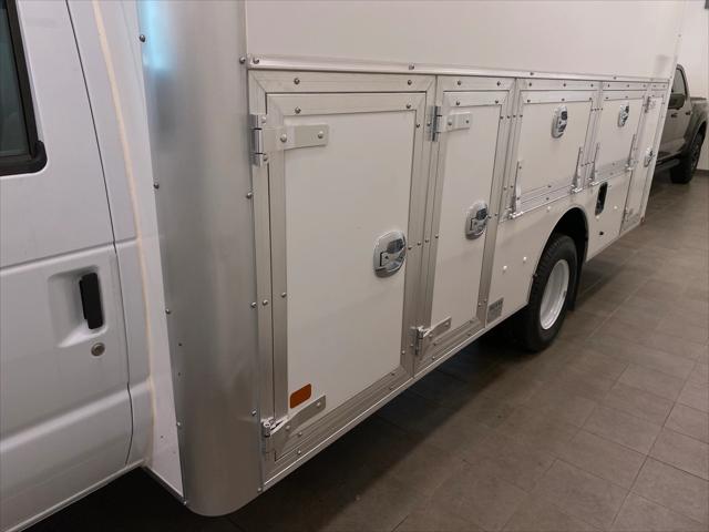 2026 Ford E-450 Cutaway E-450 DRW 158 WB