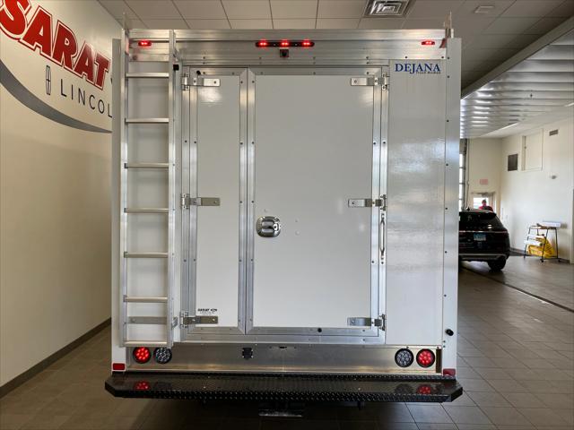 2026 Ford E-450 Cutaway E-450 DRW 158 WB
