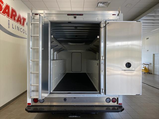 2026 Ford E-450 Cutaway E-450 DRW 158 WB