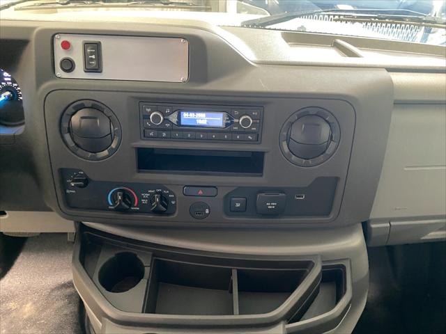 2026 Ford E-450 Cutaway E-450 DRW 158 WB