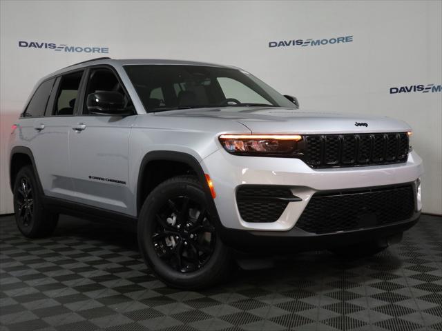 2025 Jeep Grand Cherokee GRAND CHEROKEE ALTITUDE 4X4
