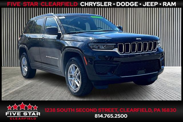 2025 Jeep Grand Cherokee GRAND CHEROKEE LAREDO X 4X4
