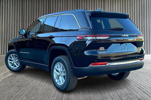 2025 Jeep Grand Cherokee GRAND CHEROKEE LAREDO X 4X4 2025 Jeep Grand Cherokee GRAND CHEROKEE LAREDO X 4X4