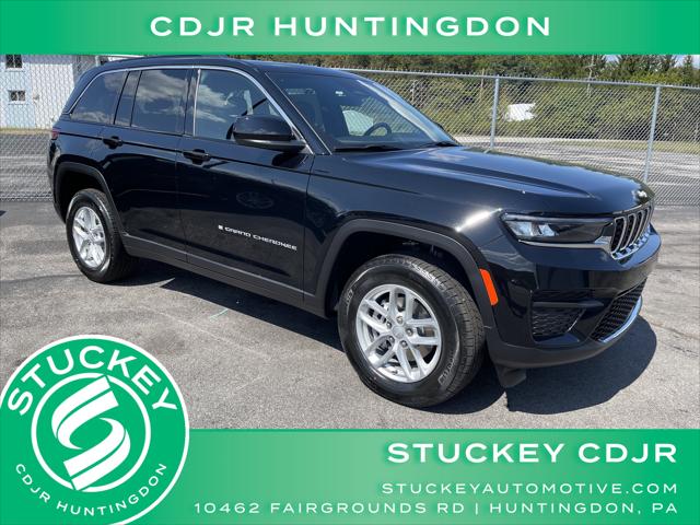 2025 Jeep Grand Cherokee GRAND CHEROKEE LAREDO X 4X4