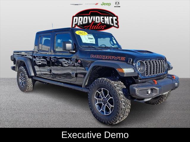 2025 Jeep Gladiator GLADIATOR MOJAVE 4X4