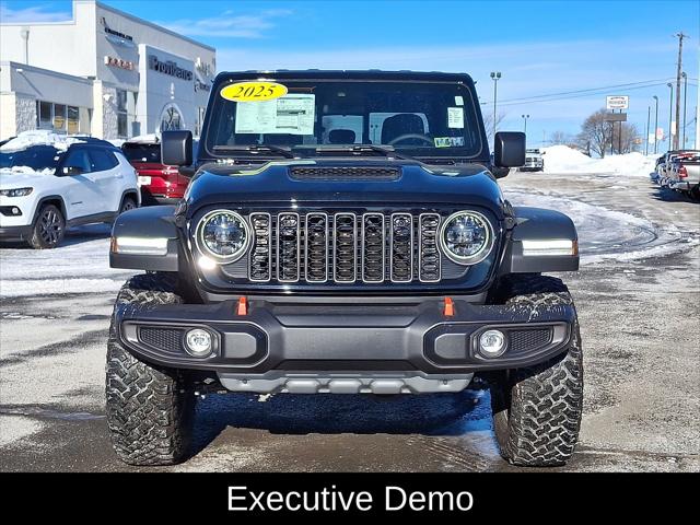 2025 Jeep Gladiator GLADIATOR MOJAVE 4X4