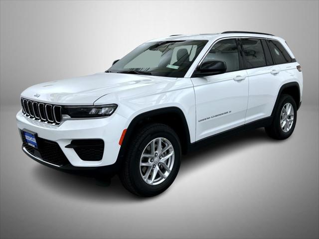 2025 Jeep Grand Cherokee GRAND CHEROKEE LAREDO X 4X4