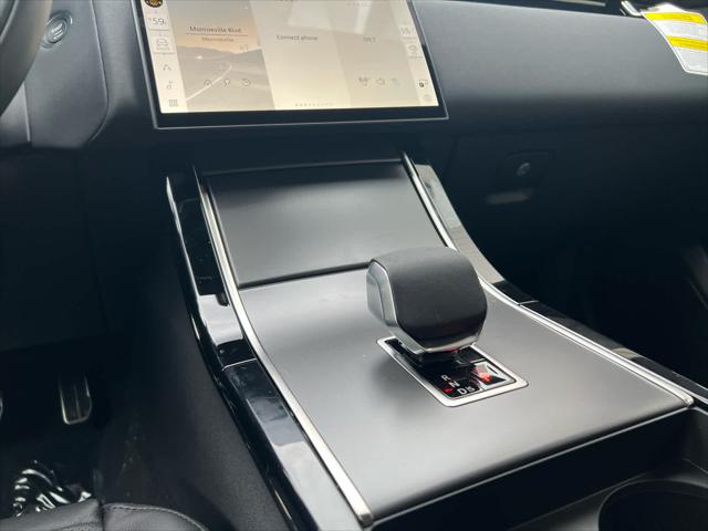 2025 Land Rover Range Rover Velar P250 Dynamic SE