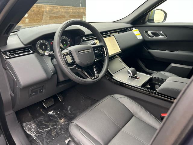 2025 Land Rover Range Rover Velar P250 Dynamic SE