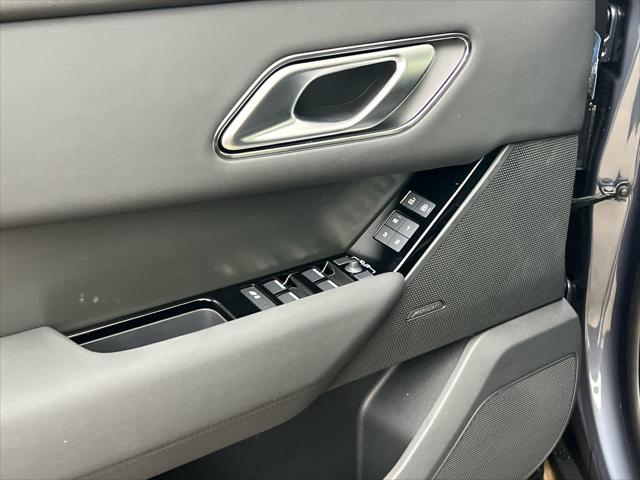 2025 Land Rover Range Rover Velar P250 Dynamic SE