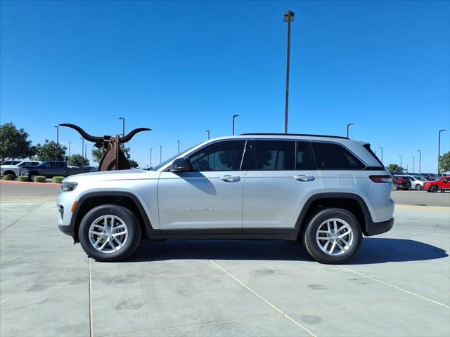 2025 Jeep Grand Cherokee GRAND CHEROKEE LAREDO X 4X4 2025 Jeep Grand Cherokee GRAND CHEROKEE LAREDO X 4X4