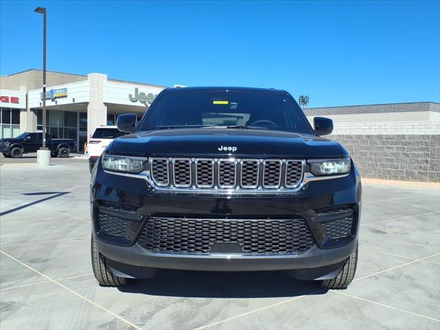2025 Jeep Grand Cherokee GRAND CHEROKEE LAREDO X 4X4