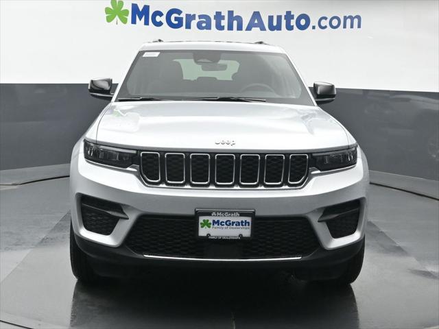 2025 Jeep Grand Cherokee GRAND CHEROKEE LAREDO X 4X4