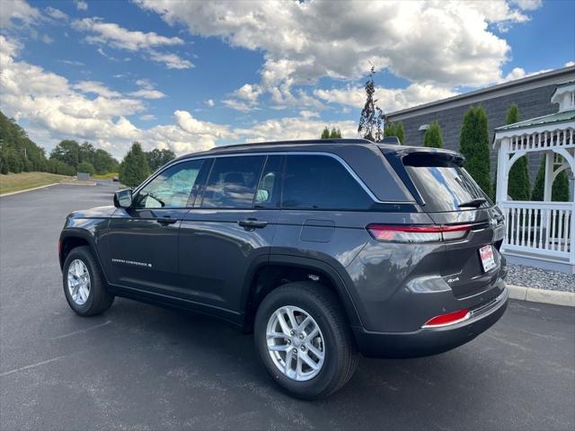 2025 Jeep Grand Cherokee GRAND CHEROKEE LAREDO X 4X4 2025 Jeep Grand Cherokee GRAND CHEROKEE LAREDO X 4X4