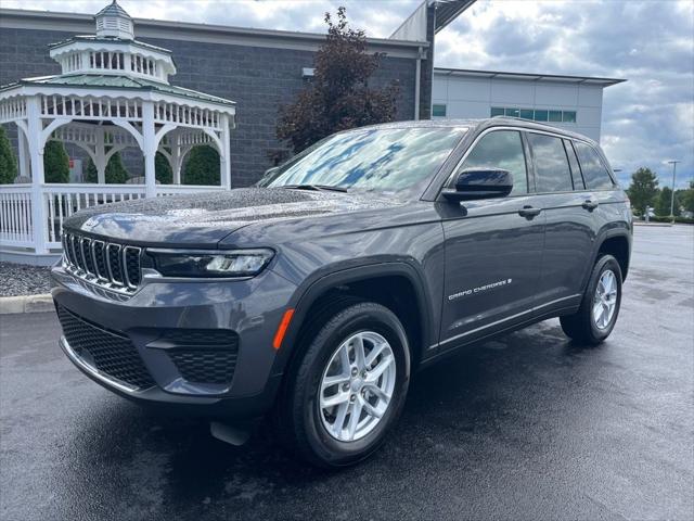 2025 Jeep Grand Cherokee GRAND CHEROKEE LAREDO X 4X4