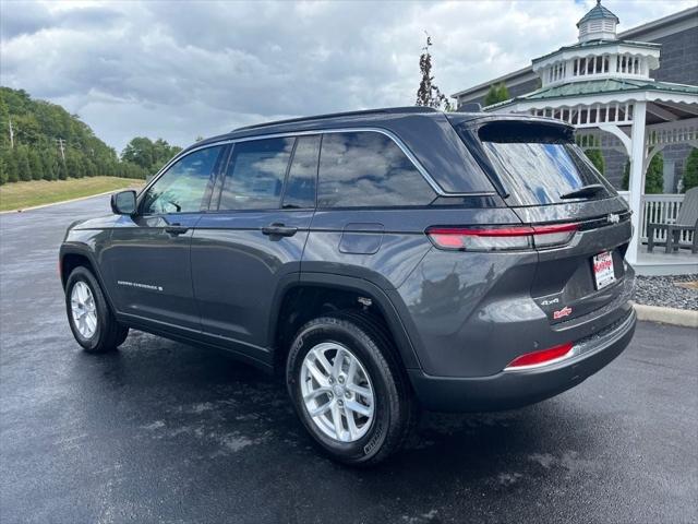 2025 Jeep Grand Cherokee GRAND CHEROKEE LAREDO X 4X4