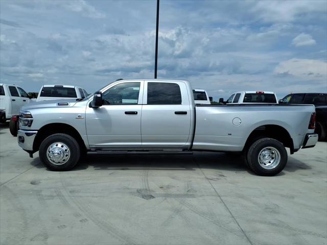 2026 RAM Ram 3500 RAM 3500 TRADESMAN CREW CAB 4X4 8 BOX