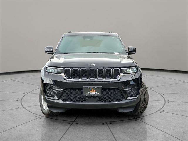 2025 Jeep Grand Cherokee GRAND CHEROKEE LAREDO X 4X4 2025 Jeep Grand Cherokee GRAND CHEROKEE LAREDO X 4X4
