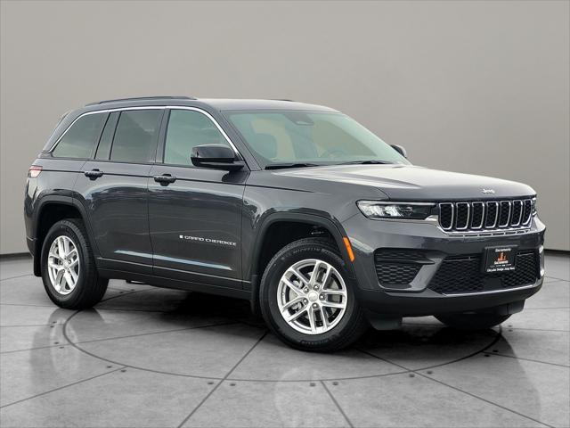 2025 Jeep Grand Cherokee GRAND CHEROKEE LAREDO X 4X4