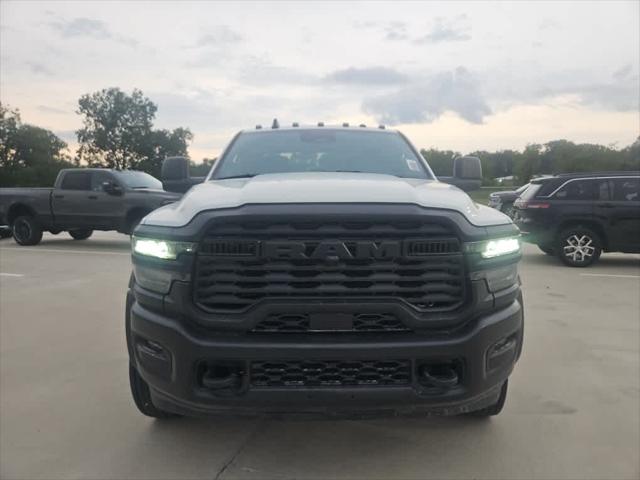 2026 RAM Ram 5500 Chassis Cab RAM 5500 TRADESMAN CHASSIS CREW CAB 4X4 84 CA 2026 RAM Ram 5500 Chassis Cab RAM 5500 TRADESMAN CHASSIS CREW CAB 4X4 84 CA