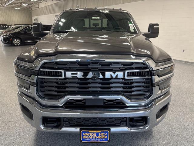 2026 RAM Ram 2500 RAM 2500 TRADESMAN CREW CAB 4X4 64 BOX 2026 RAM Ram 2500 RAM 2500 TRADESMAN CREW CAB 4X4 64 BOX