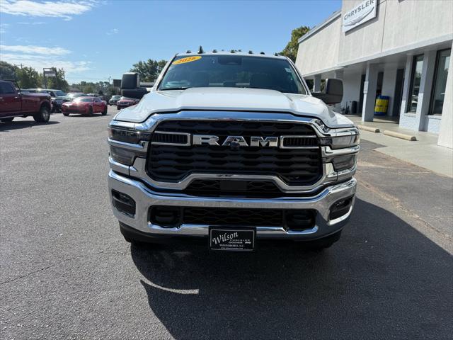 2026 RAM Ram 2500 RAM 2500 TRADESMAN CREW CAB 4X4 64 BOX 2026 RAM Ram 2500 RAM 2500 TRADESMAN CREW CAB 4X4 64 BOX