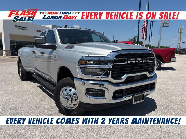 2026 RAM Ram 3500 RAM 3500 TRADESMAN CREW CAB 4X4 8 BOX