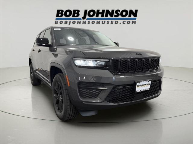 2025 Jeep Grand Cherokee GRAND CHEROKEE ALTITUDE 4X4