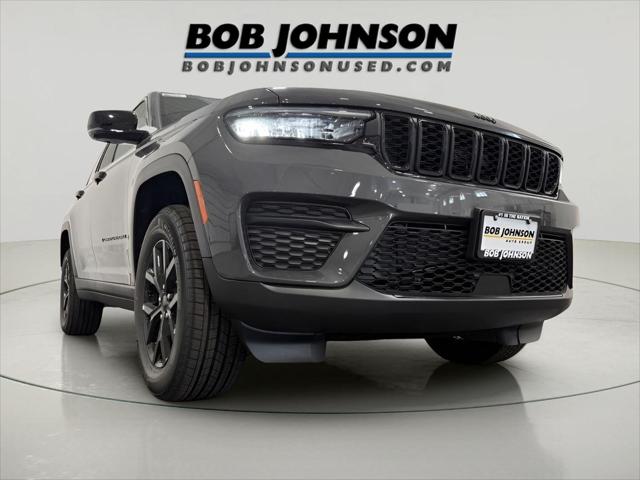 2025 Jeep Grand Cherokee GRAND CHEROKEE ALTITUDE 4X4