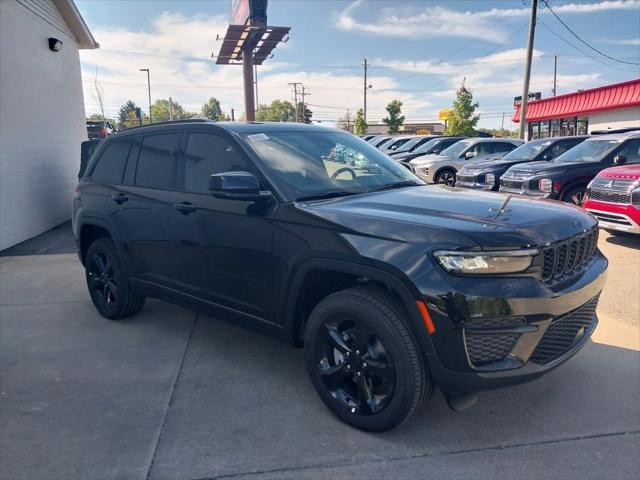 2025 Jeep Grand Cherokee GRAND CHEROKEE ALTITUDE 4X4 2025 Jeep Grand Cherokee GRAND CHEROKEE ALTITUDE 4X4