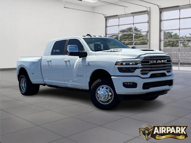 2026 RAM Ram 3500 RAM 3500 LARAMIE MEGA CAB 4X4 64 BOX 2026 RAM Ram 3500 RAM 3500 LARAMIE MEGA CAB 4X4 64 BOX