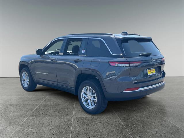 2025 Jeep Grand Cherokee GRAND CHEROKEE LAREDO X 4X4