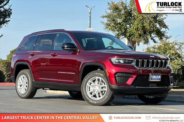 2025 Jeep Grand Cherokee GRAND CHEROKEE LAREDO X 4X4
