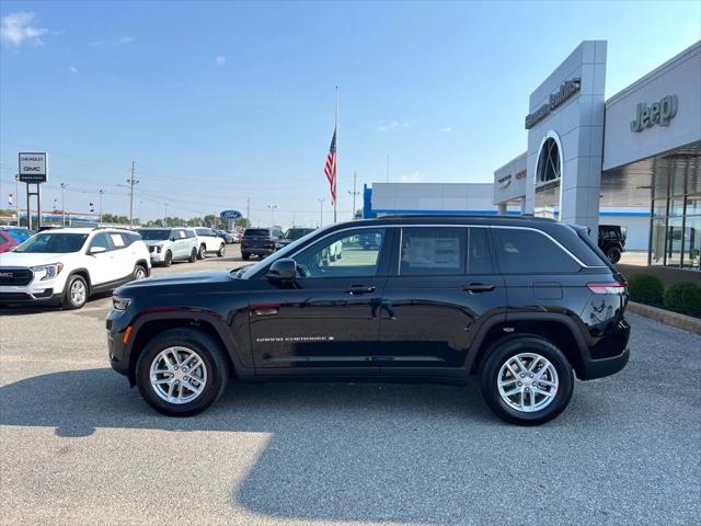 2025 Jeep Grand Cherokee Laredo X 4x4