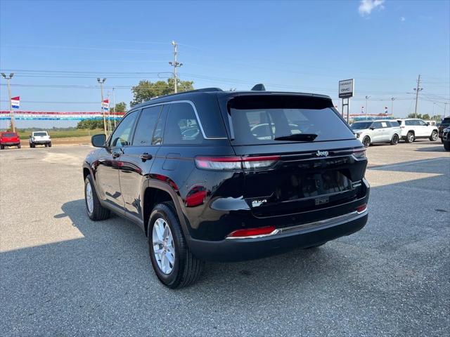 2025 Jeep Grand Cherokee Laredo X 4x4