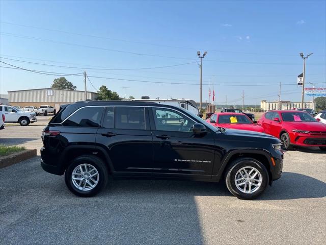 2025 Jeep Grand Cherokee Laredo X 4x4