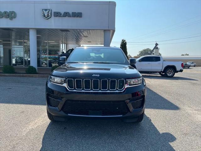 2025 Jeep Grand Cherokee Laredo X 4x4