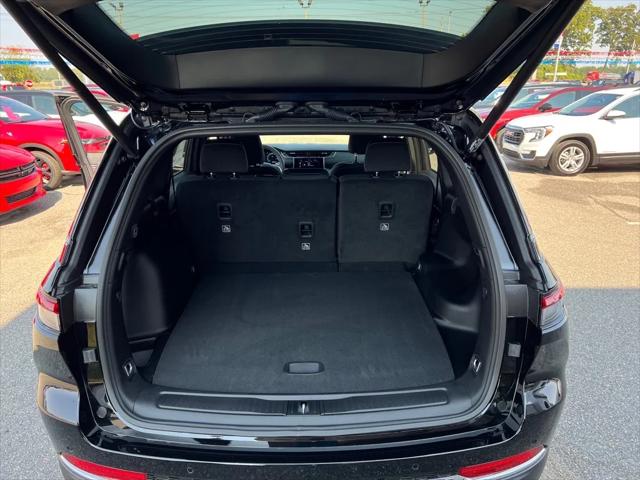 2025 Jeep Grand Cherokee Laredo X 4x4