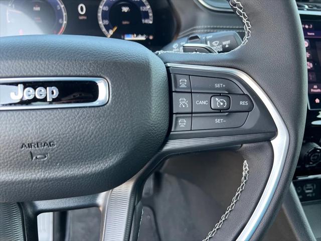 2025 Jeep Grand Cherokee Laredo X 4x4