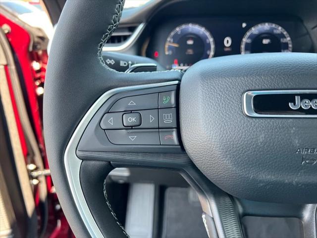 2025 Jeep Grand Cherokee Laredo X 4x4