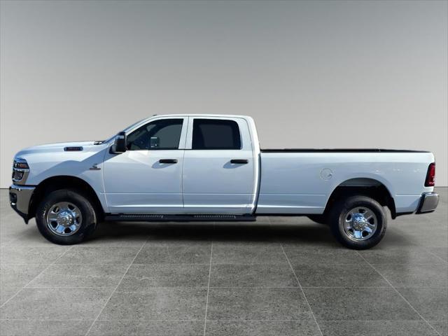 2026 RAM Ram 3500 RAM 3500 TRADESMAN CREW CAB 4X4 8 BOX