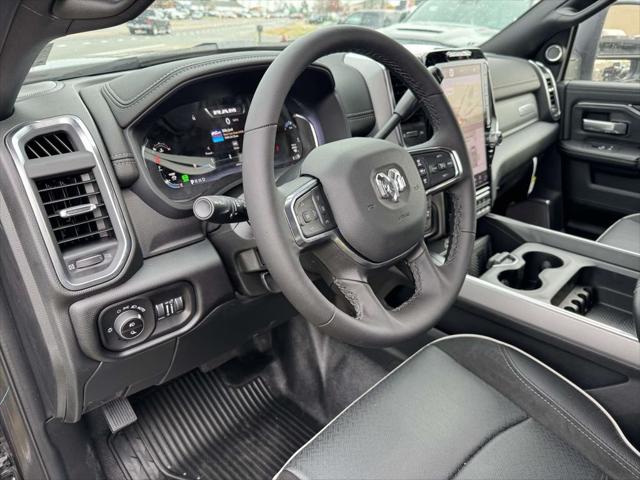 2026 RAM Ram 3500 Chassis Cab RAM 3500 BIG HORN CREW CAB CHASSIS 4X4 60 CA 2026 RAM Ram 3500 Chassis Cab RAM 3500 BIG HORN CREW CAB CHASSIS 4X4 60 CA