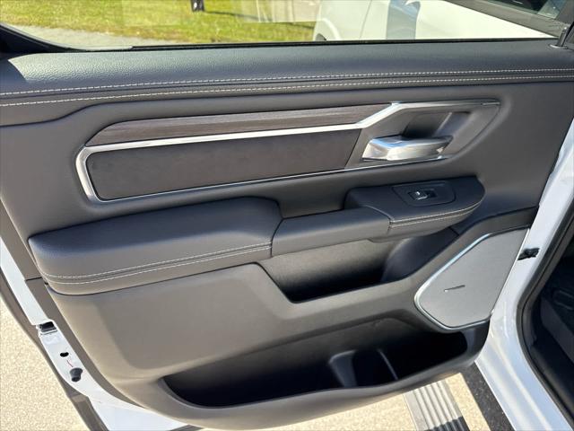 2026 Ram 1500 Laramie Crew Cab 4x4 5'7" Box